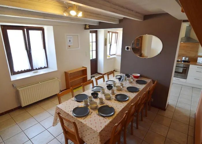 Casa vacanze Modern Farmhouse In With Terrace Chassepierre