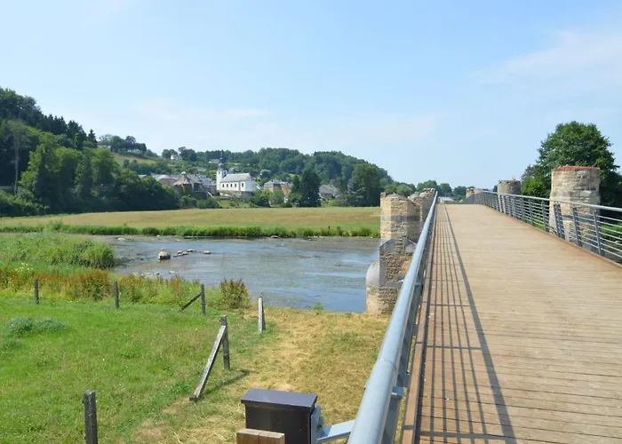 Modern Farmhouse In With Terrace Casa vacanze Chassepierre
