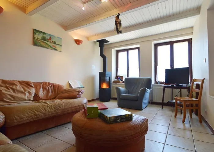 Casa vacanze Modern Farmhouse In With Terrace Chassepierre